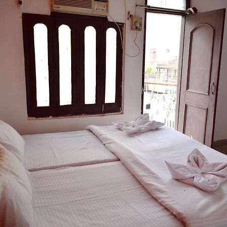 Sandhya Guest House Varanasi Near Ganga River المظهر الخارجي الصورة