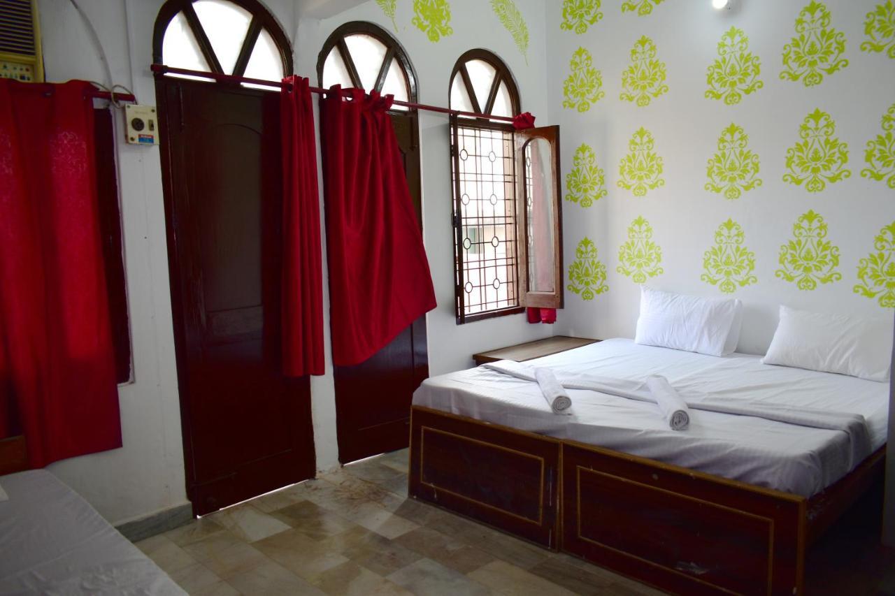 Sandhya Guest House Varanasi Near Ganga River المظهر الخارجي الصورة