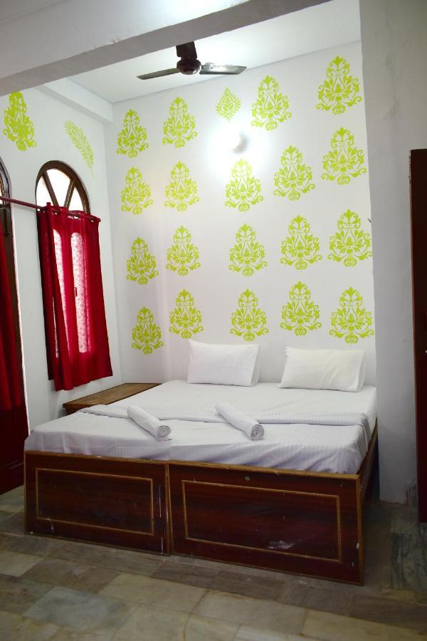 Sandhya Guest House Varanasi Near Ganga River المظهر الخارجي الصورة