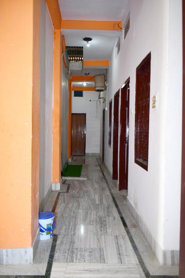 Sandhya Guest House Varanasi Near Ganga River المظهر الخارجي الصورة