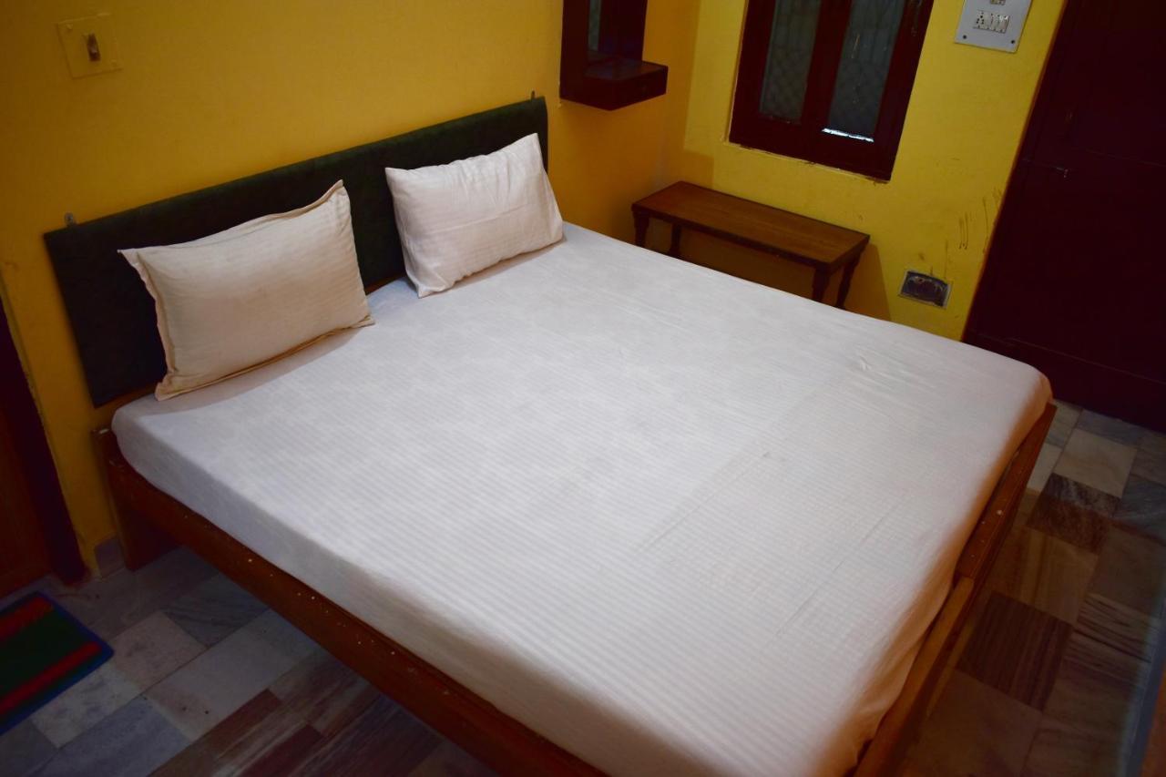 Sandhya Guest House Varanasi Near Ganga River المظهر الخارجي الصورة